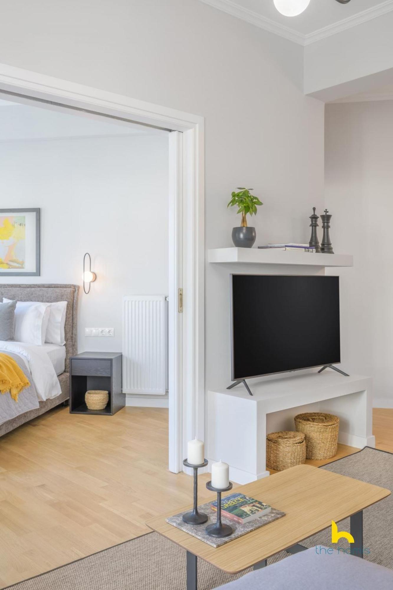 Sun-Splashed 2-Bdr Corner Apartment With Hillside Views! Atene Esterno foto
